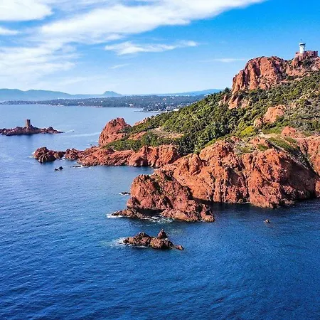 Bel Vue Sur Parc 1 Fermee Et 1 Espace Cabine Saint-Raphael (Var)